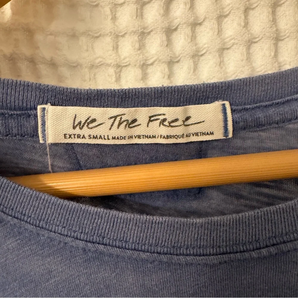 Free People We the Free Blue Crew Neck Tee Size Extra Small